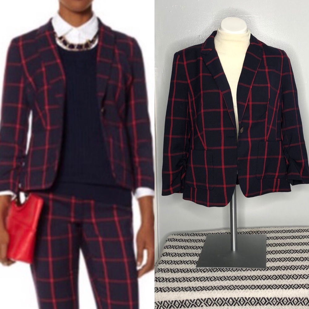 The limited black red plaid long sleeve blazer L